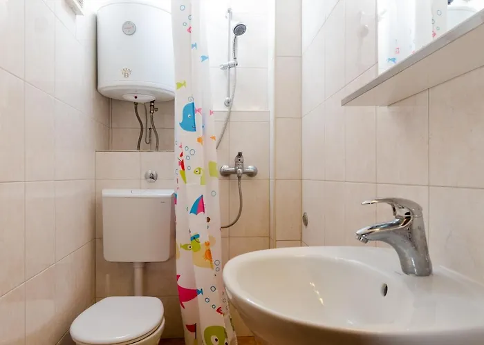 ロンキ アパート